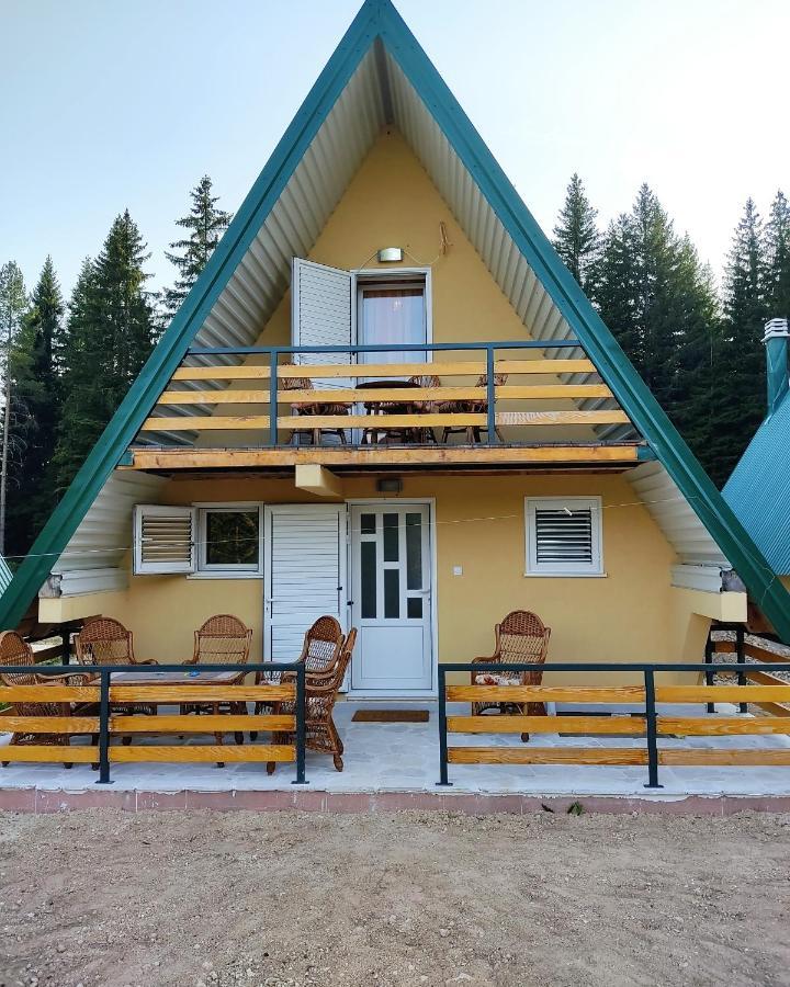 Holiday home Vikendica Pine *