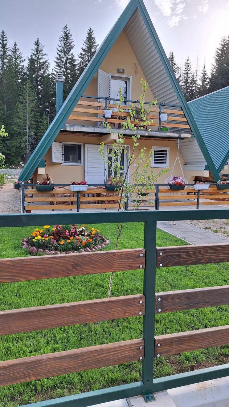 Vikendica Pine Holiday home Zabljak (Zabljak)